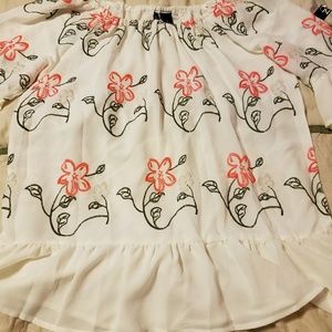 New Directions Embroidered Top 3/4 Sleeves